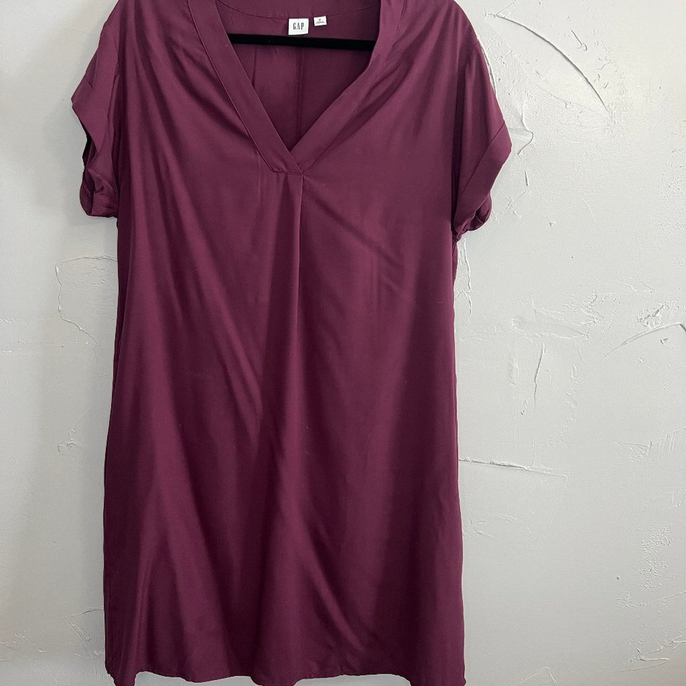 Burgandy Gap shift dress